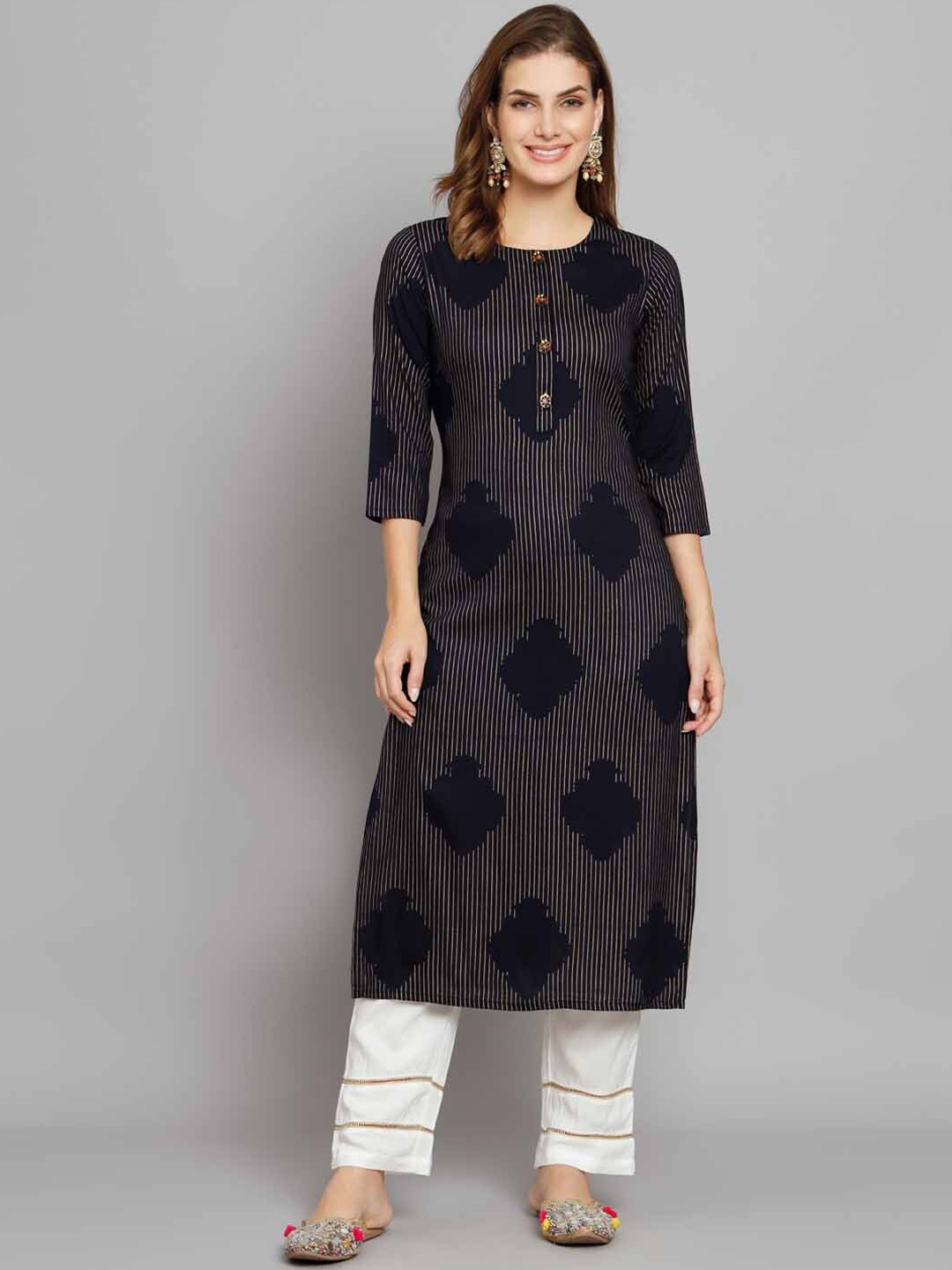 

Nehamta Striped Regular Straight Kurta With Palazzos, Navy blue