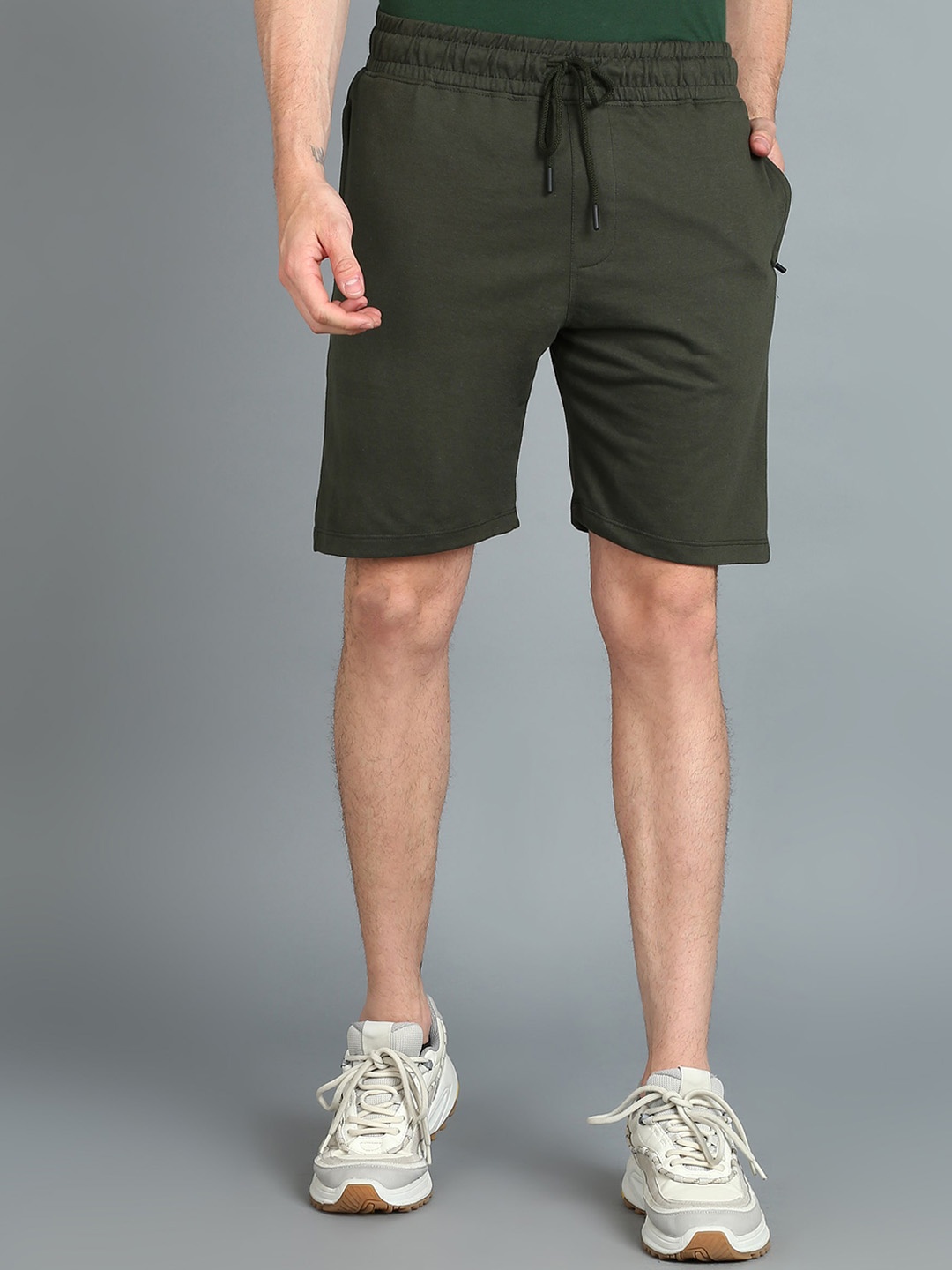 

Urbano Fashion Men Mid Rise Slim Fit Cotton Shorts, Green