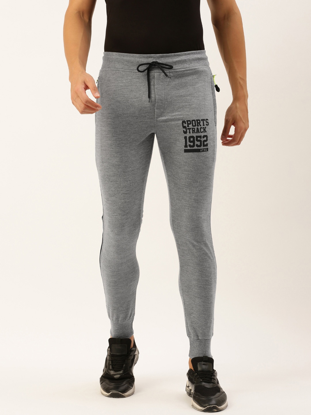

Sports52 wear Men Printed Slim Fit Training Joggers, Grey melange