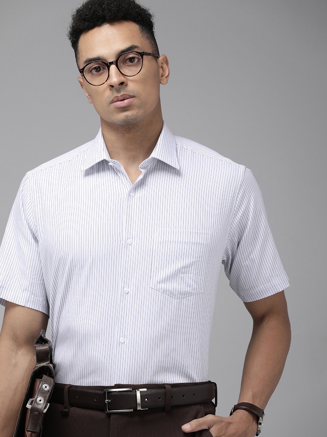

Van Heusen Men Pure Cotton Custom Fit Striped Spread Collar Formal Shirt, White