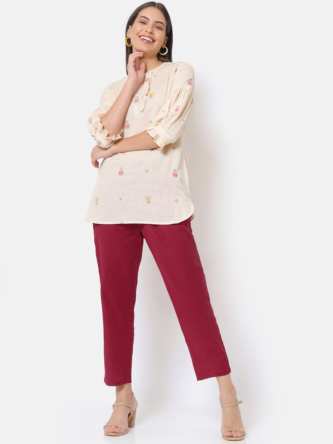 

Saaki Ethnic Motifs Printed Pure Cotton Kurti with Trousers, Off white