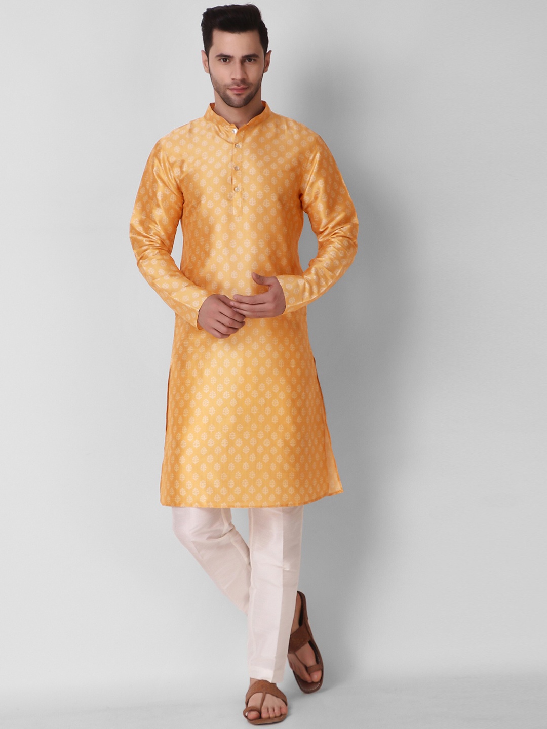 

Cult Indie Mandarin Collar Floral Printed Straight Kurta with Pyjamas, Yellow