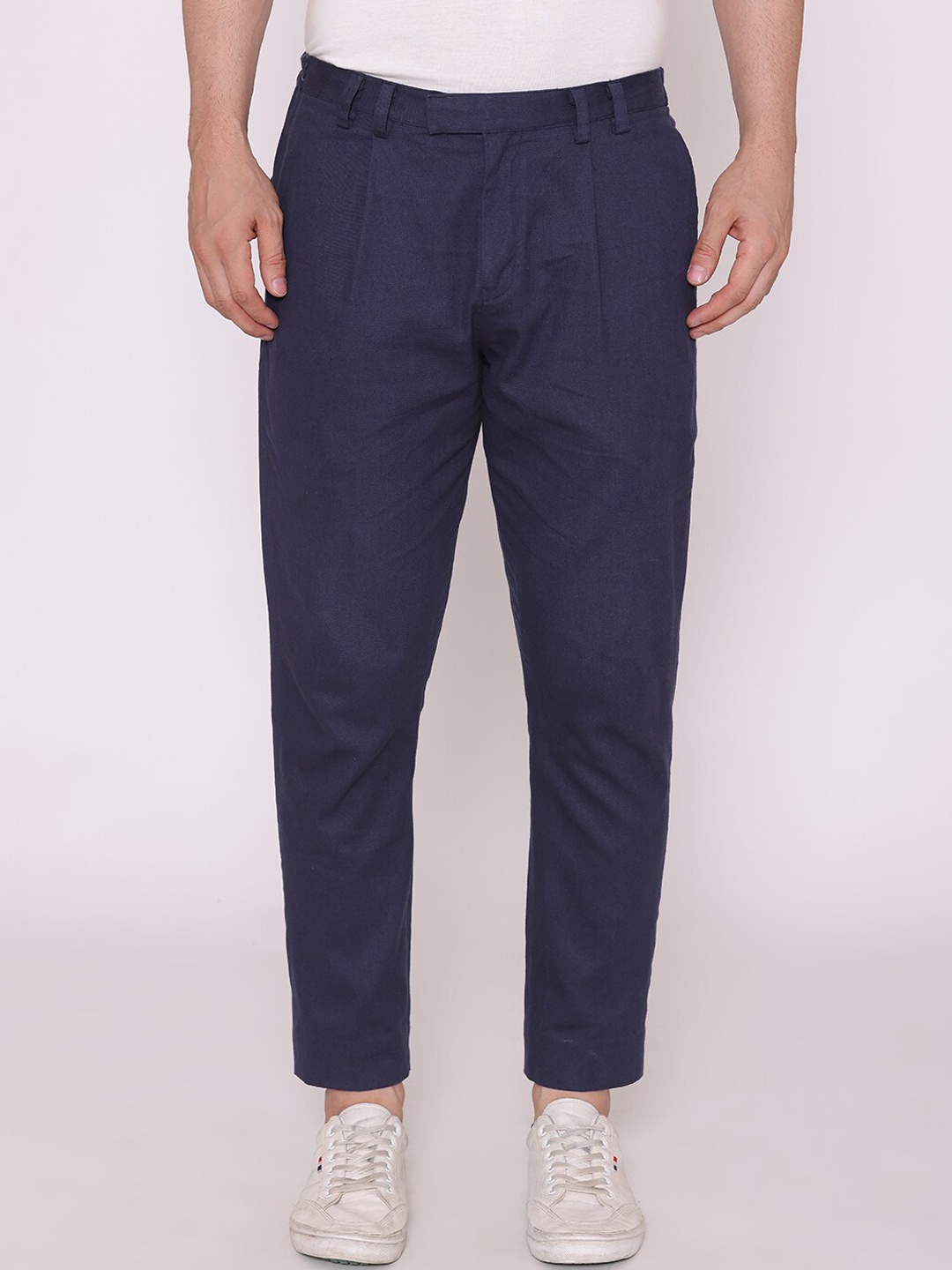 

CUFFS N LASHES Men Slim Fit Cotton Pleated Trousers, Navy blue