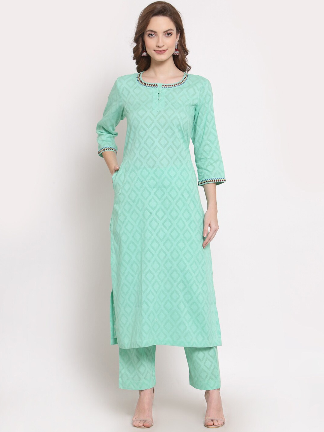 

DART STUDIO Geomteric Printed Thread Work Cotton Kurta, Green
