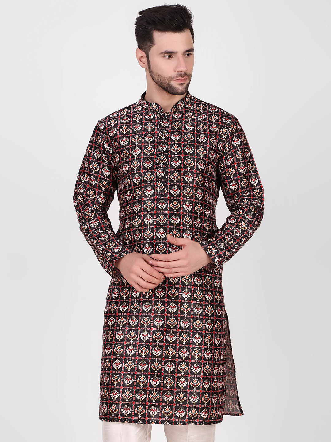 

Cult Indie Ethnic Motifs Printed Mandarin Collar Kurta with Pyjamas, Black