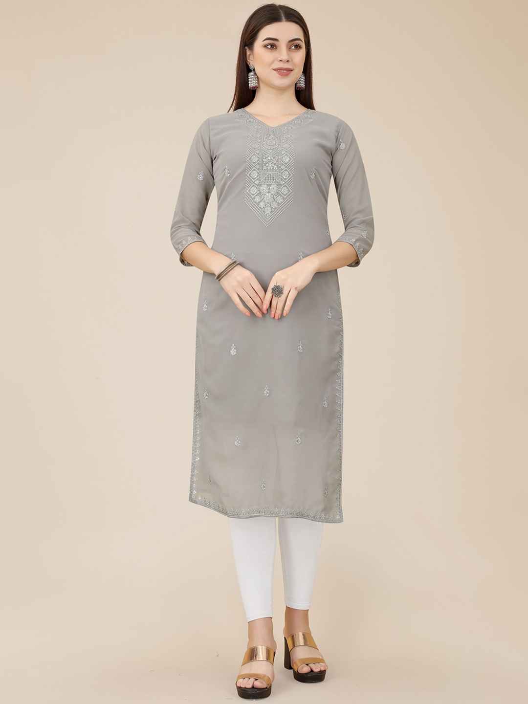 

HERE&NOW Grey Ethnic Motifs Embroidered Thread Work Georgette Kurta