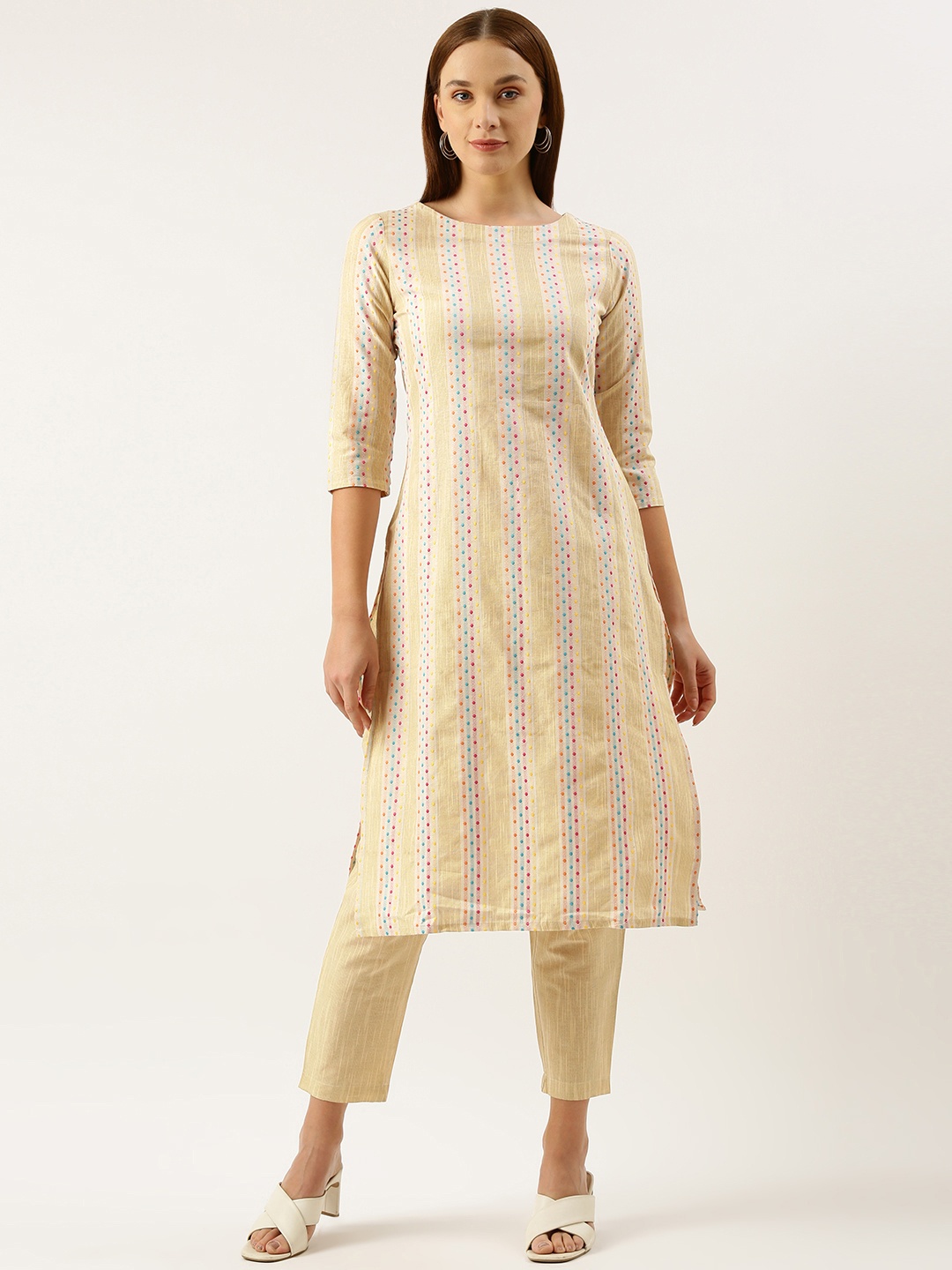 

Saanjh Geometic Kurta With Trousers, Yellow