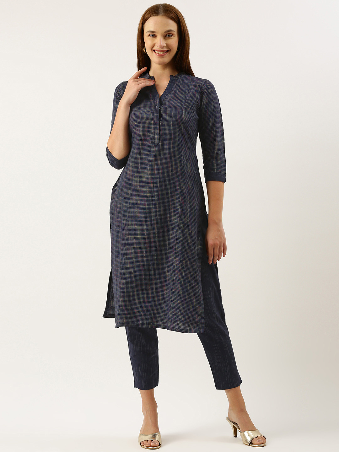 

Saanjh Checked Zari Regular Kurta With Trousers, Navy blue