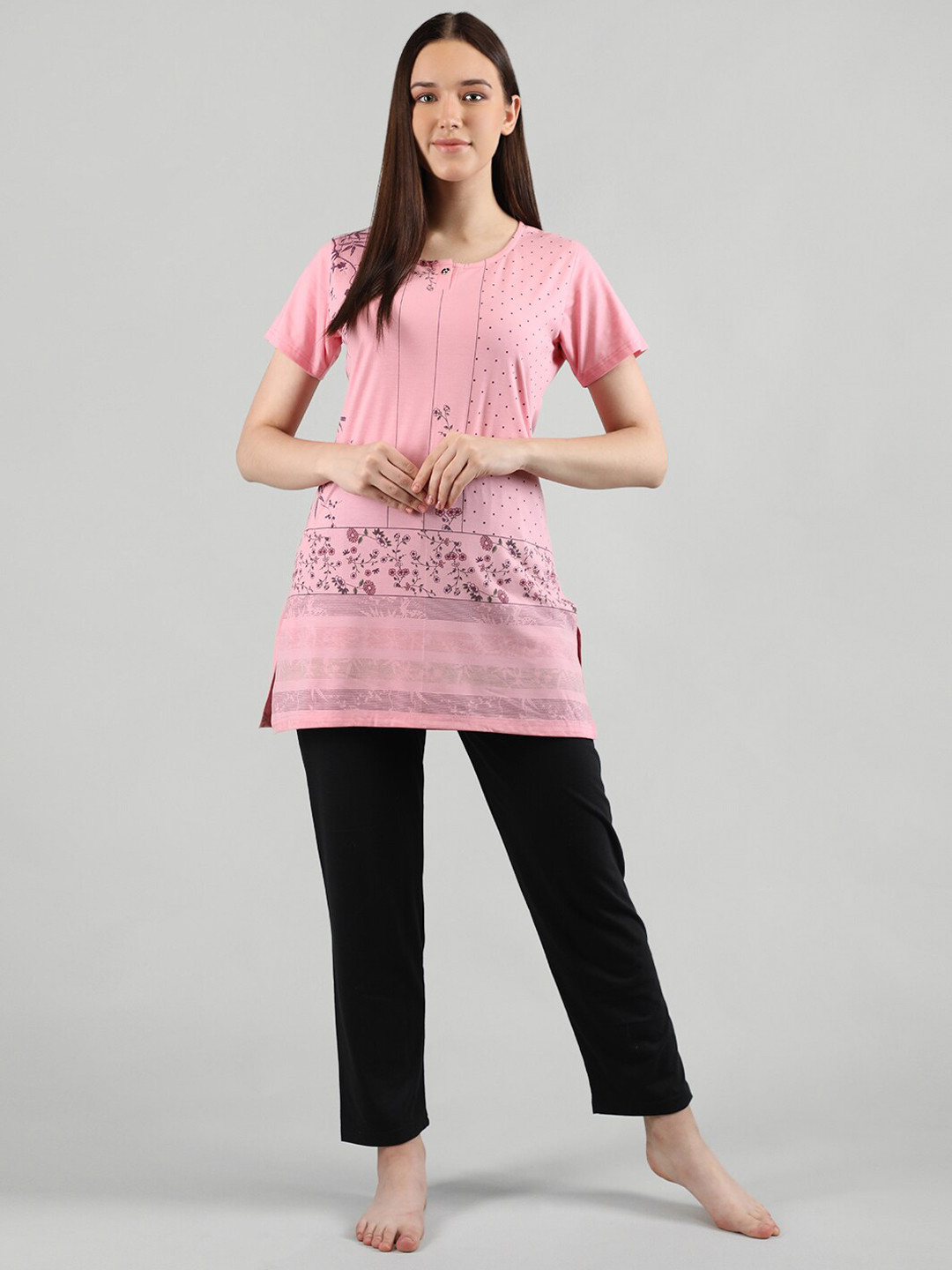 

Duchess Floral Printed Night Suit, Pink