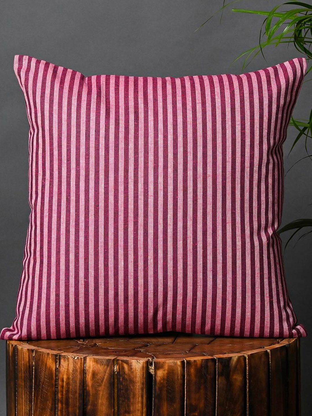 

OUSSUM Red & Pink 2 Pieces Striped Square Cotton Cushion Covers
