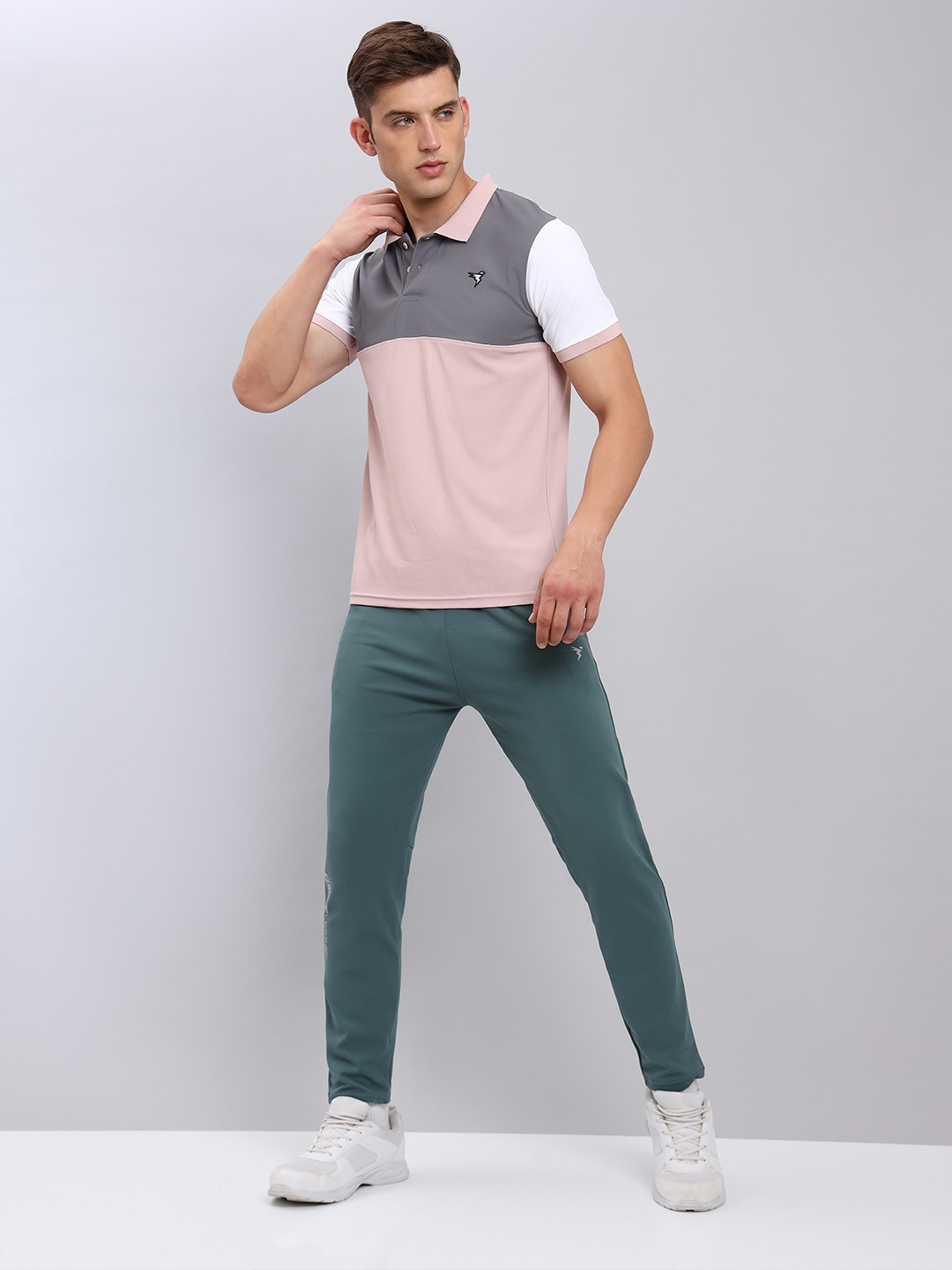 

Technosport Colourblocked Polo Collar Slim Fit Antimicrobial T-Shirt, Pink