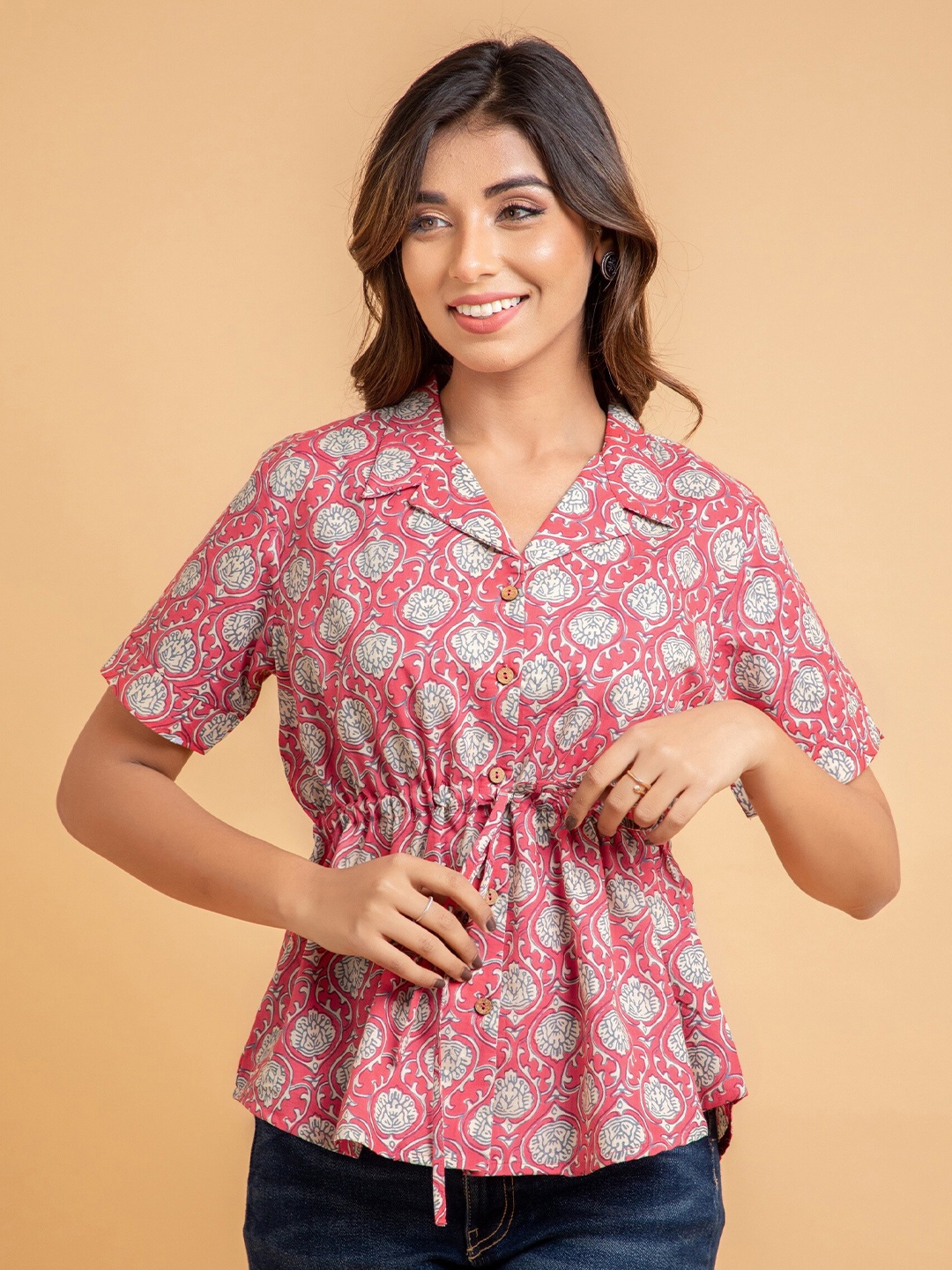 

SUTI Coral Floral Printed Shirt Style Cotton Cinched Waist Top, Pink