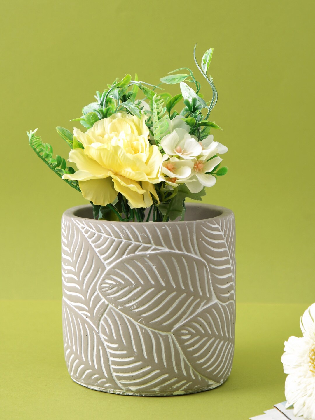 

TAYHAA Grey & White Leaf Textured Ceramic Planter