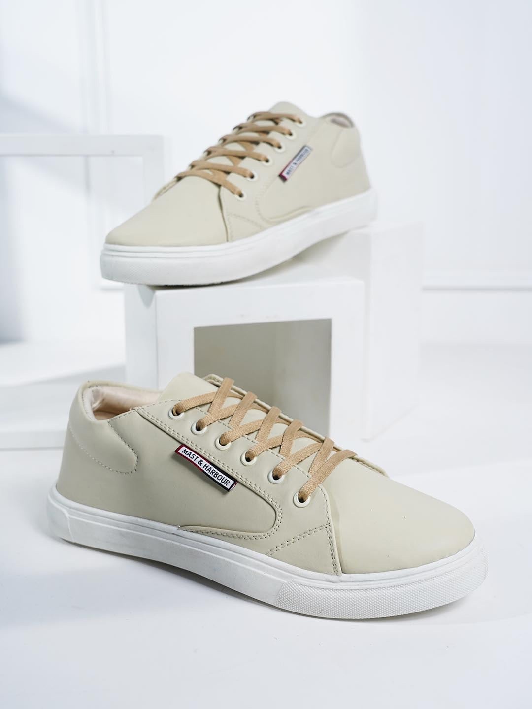 

Mast & Harbour Men Beige And White Contrast Sole Sneakers
