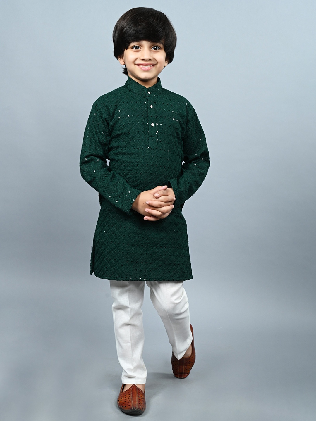 

ahhaaaa Boys Ethnic Motifs Embroidered Sequinned Kurta with Pyjamas, Green