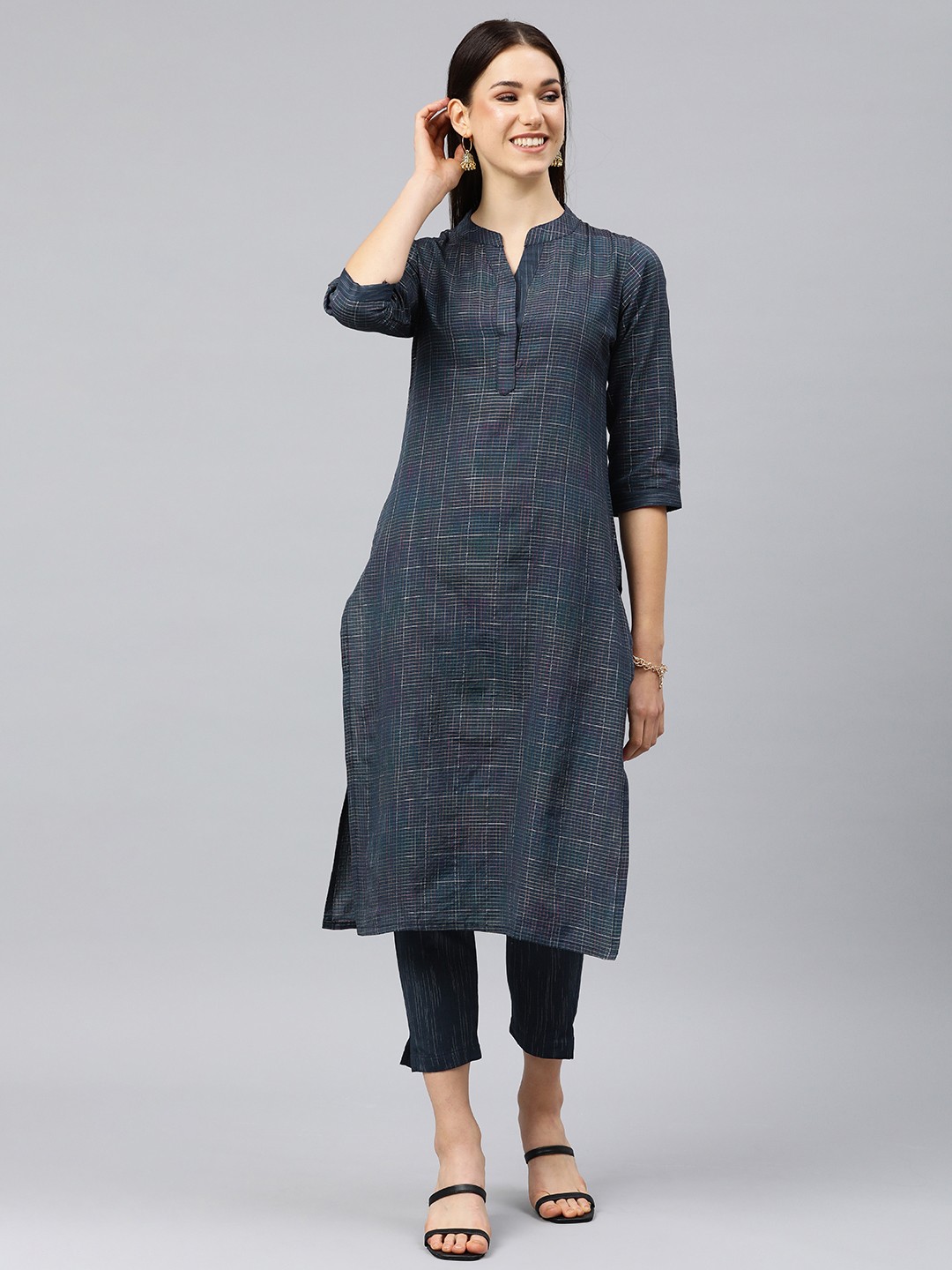 

HRITIKA Women Self Design Regular Kurta with Trousers, Navy blue
