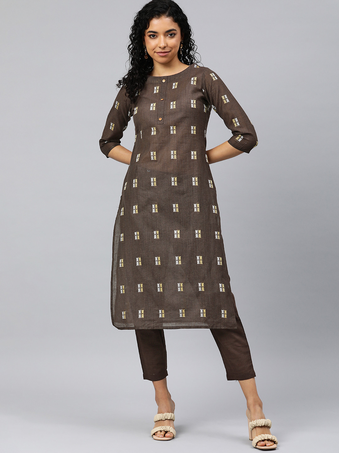 

HRITIKA Woven Design Kurta With Trousers, Brown
