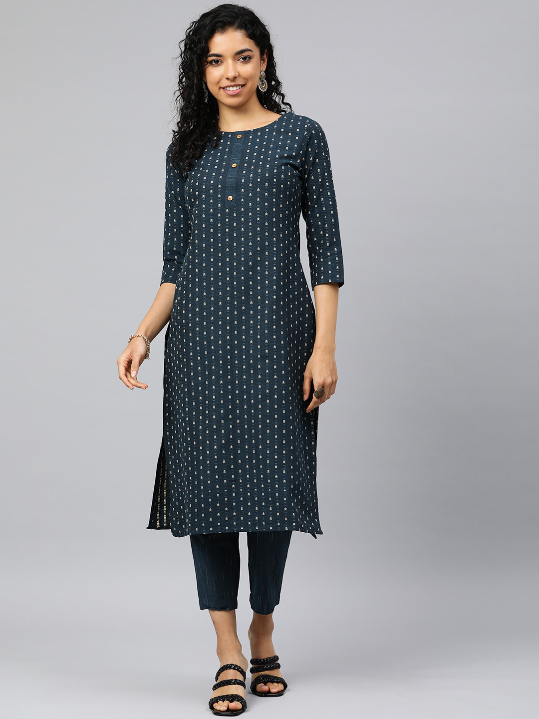 

HRITIKA Women Self Design Regular Kurta with Trousers, Navy blue