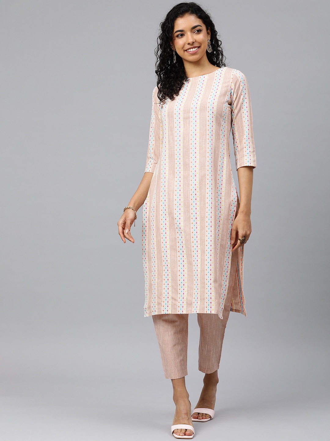 

HRITIKA Women Self Design Regular Kurta with Trousers, Brown