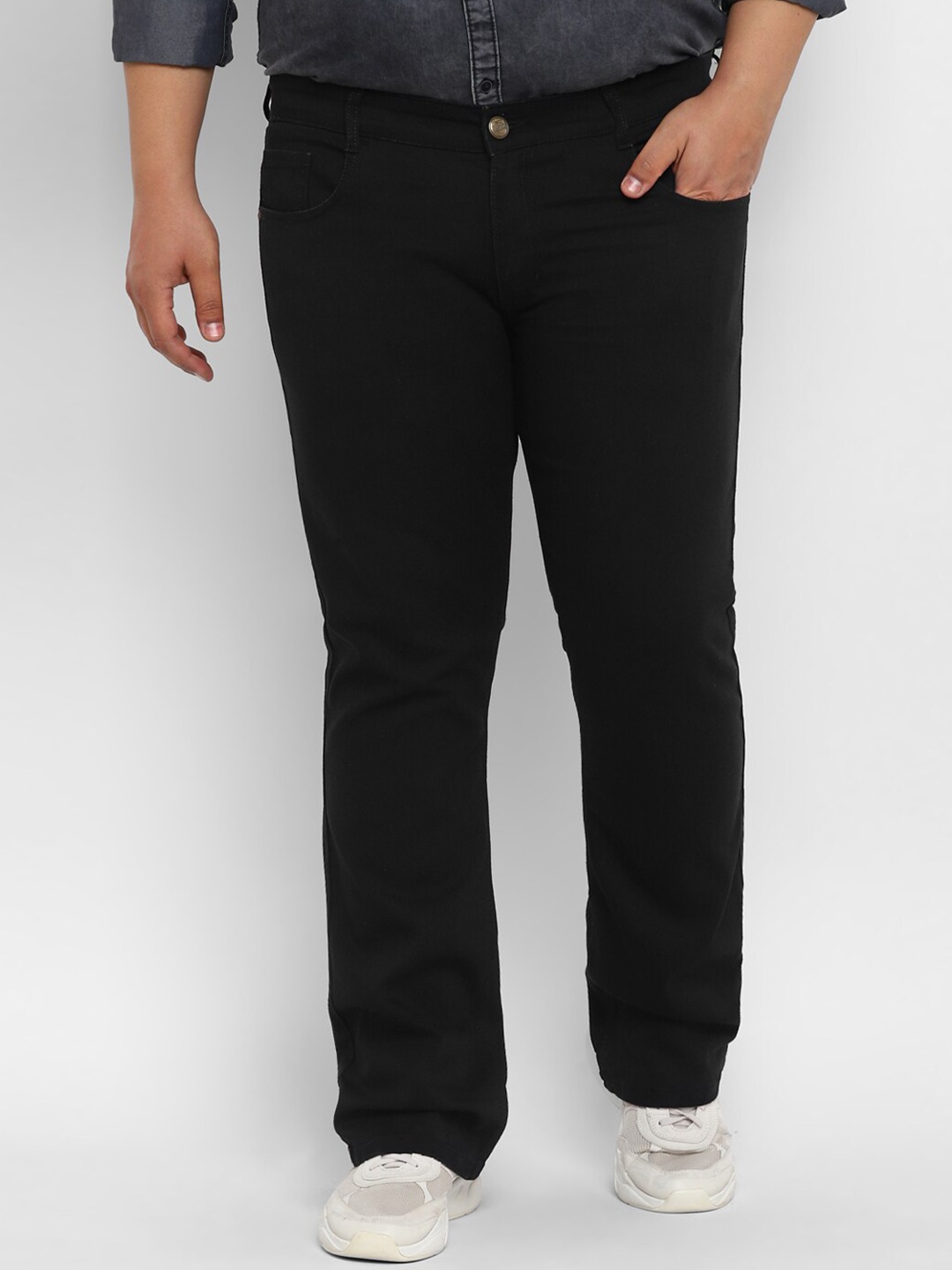 

Urbano Plus Men Clean Look Mid-Rise Stretchable Bootcut Jeans, Black