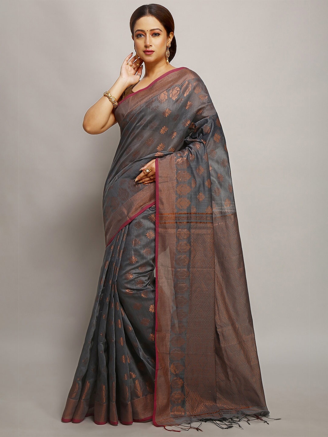 

WoodenTant Ethnic Woven Design Zari Silk Cotton Banarasi Saree, Grey