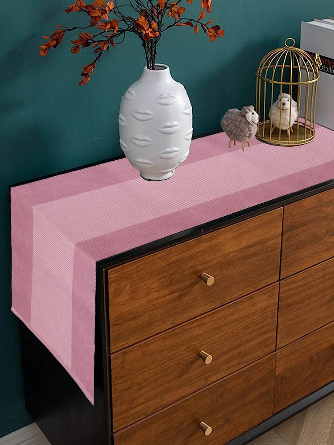 

Lushomes Pink Striped Pure Cotton 4-Seater Table Runner