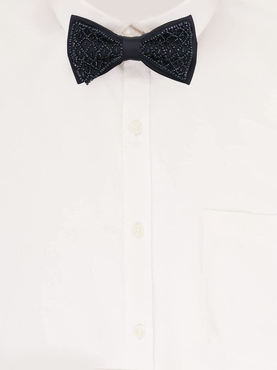 

Alvaro Castagnino Men Microfiber Bead Embroidered Adjustable Bow Tie, Black