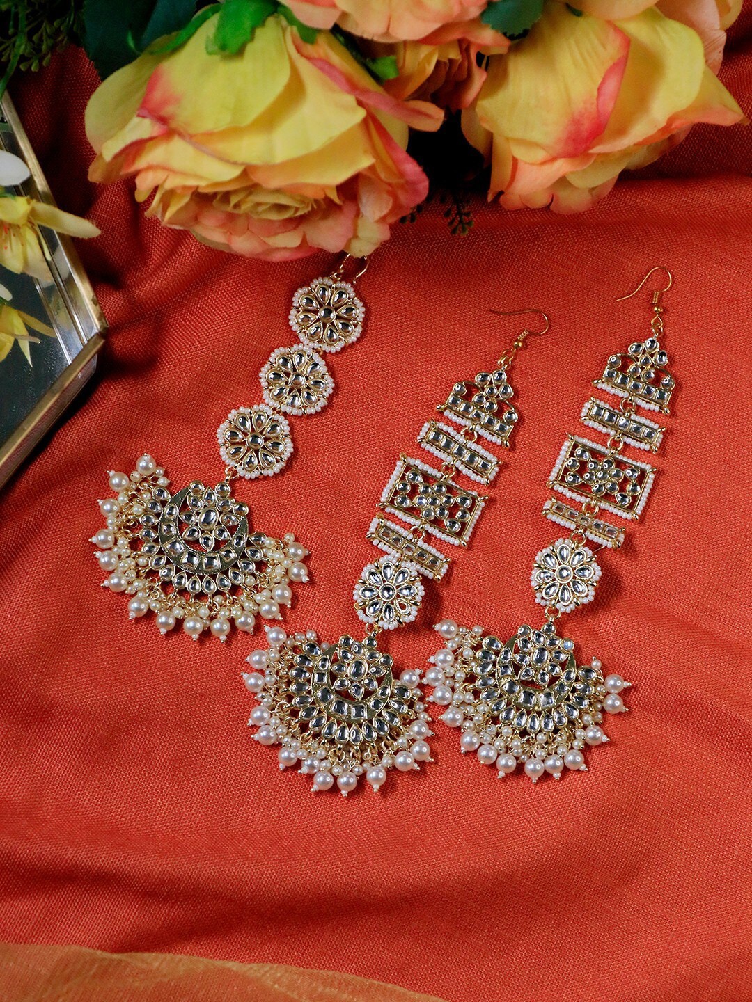 

Ishhaara Brass-Plated Contemporary Drop Earrings With Maang Tika, Gold
