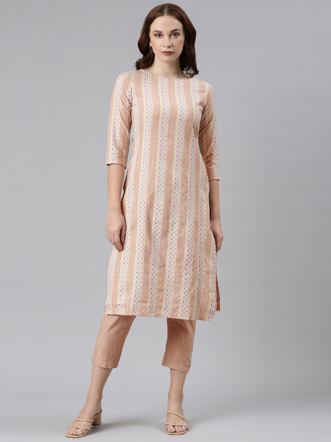 

KALINI Geometric Print Kurta With Trousers, Brown