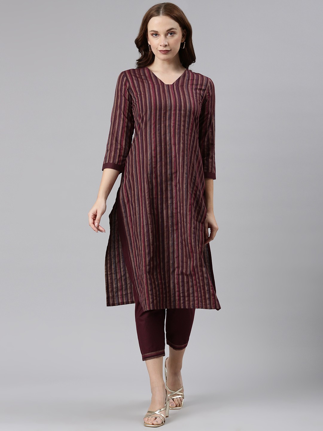 

KALINI Striped Kurta With Trousers, Maroon