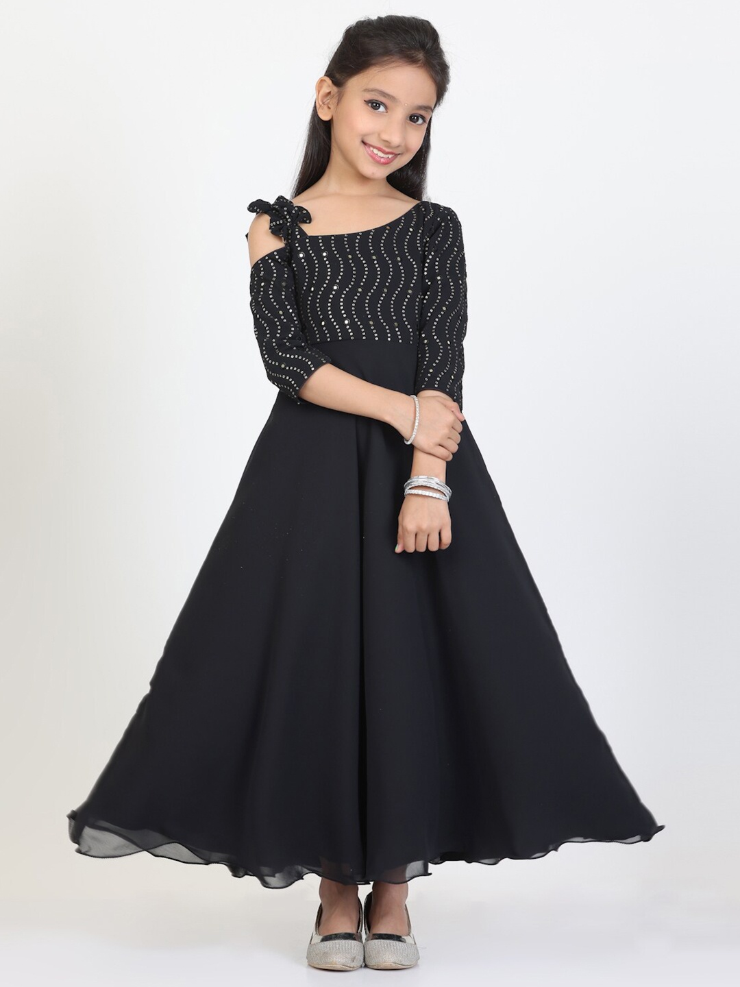 

Ethnovog Cold-Shoulder Georgette Maxi Dress, Black