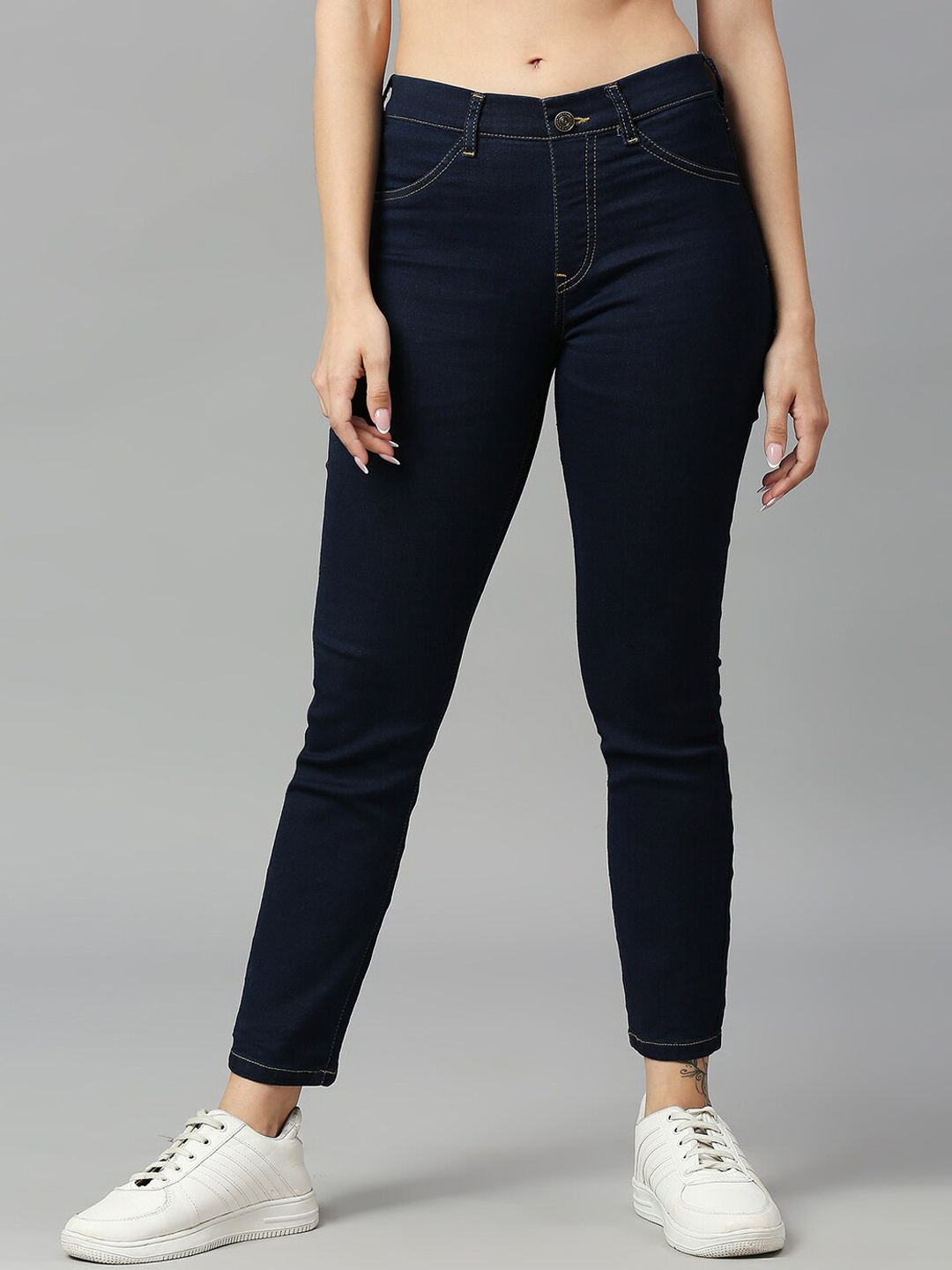 

TARAMA Women Clean Look Slim Fit Cotton Jeans, Blue