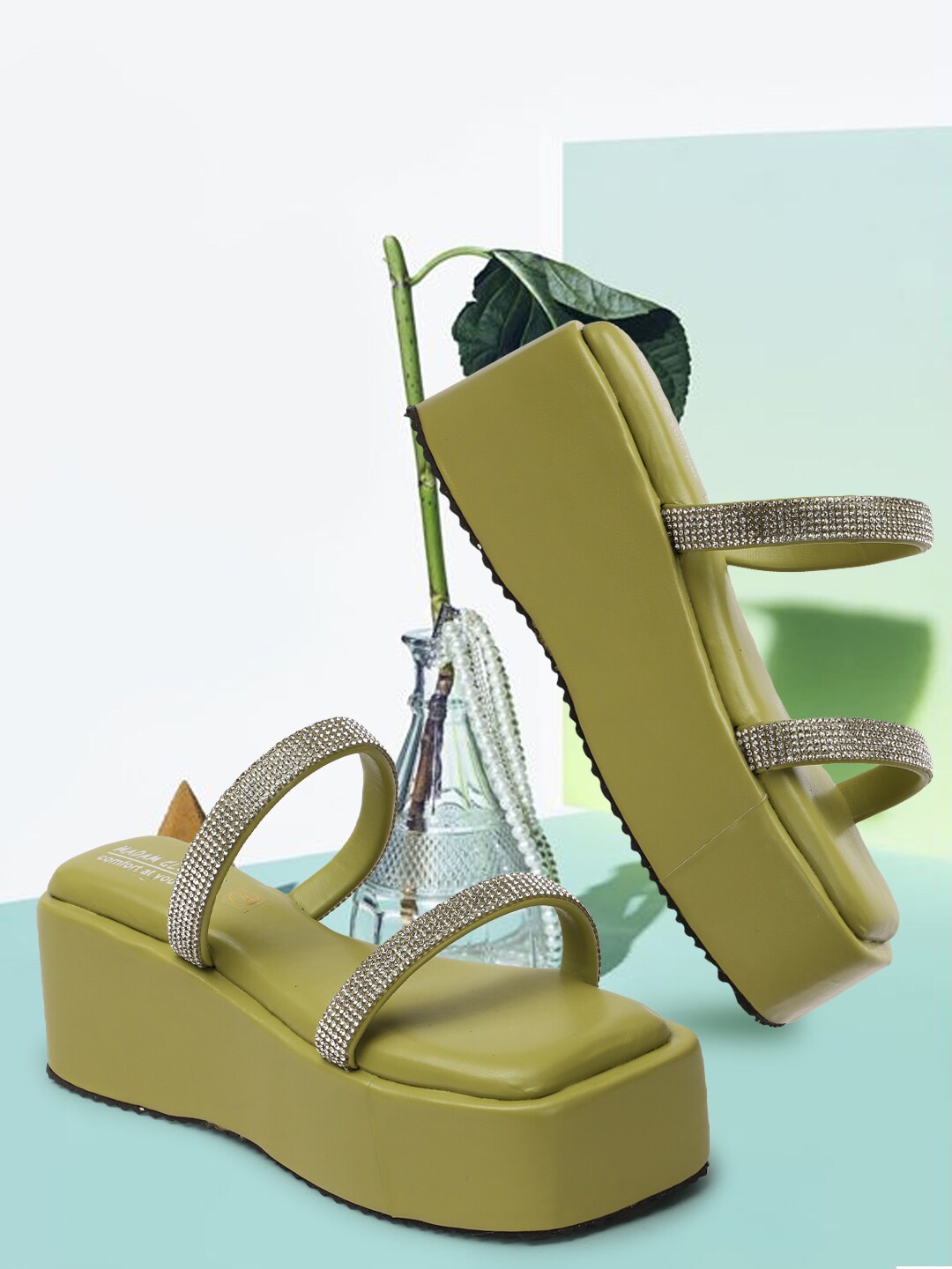 

madam glorious Embellished Flatform Heels, Green