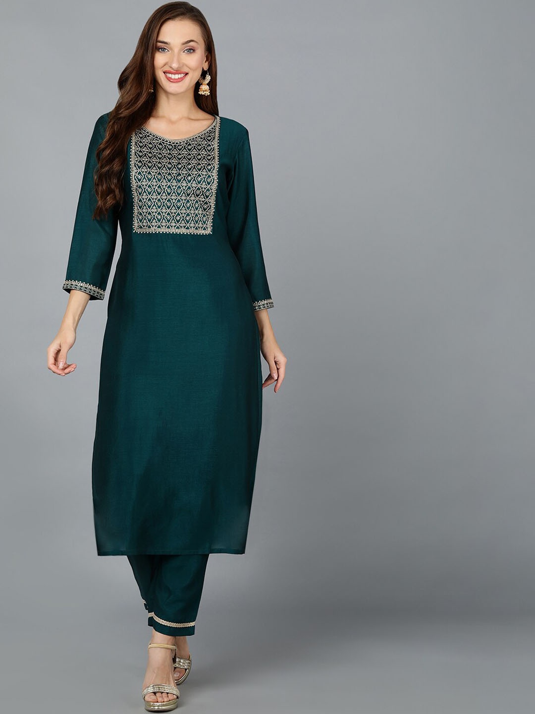 

AHIKA Green & Gold-toned Ethnic Motifs Embroidered Straight Kurta