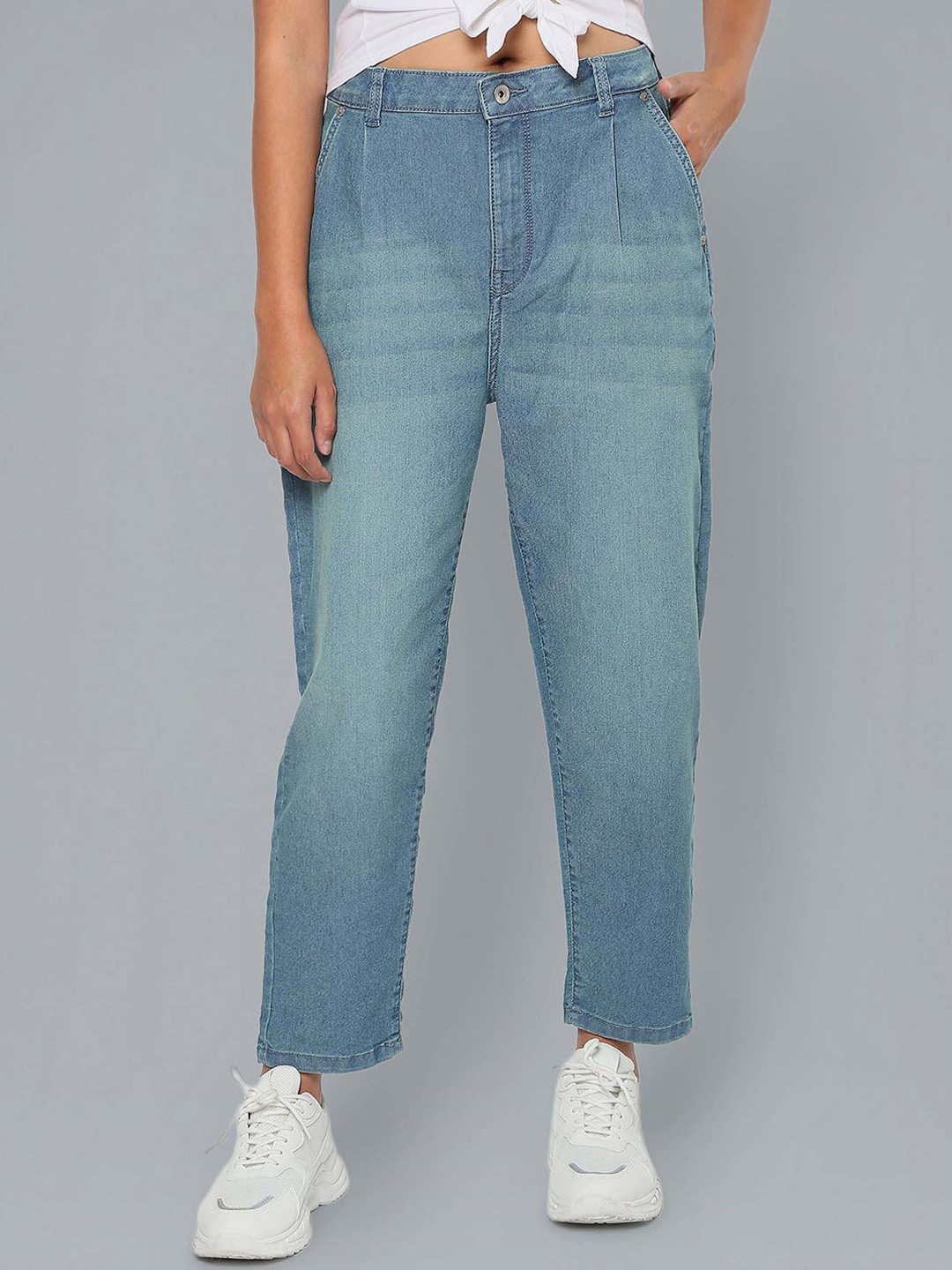

Flying Machine Women High-Rise Light Fade Mom Fit Jeans, Blue