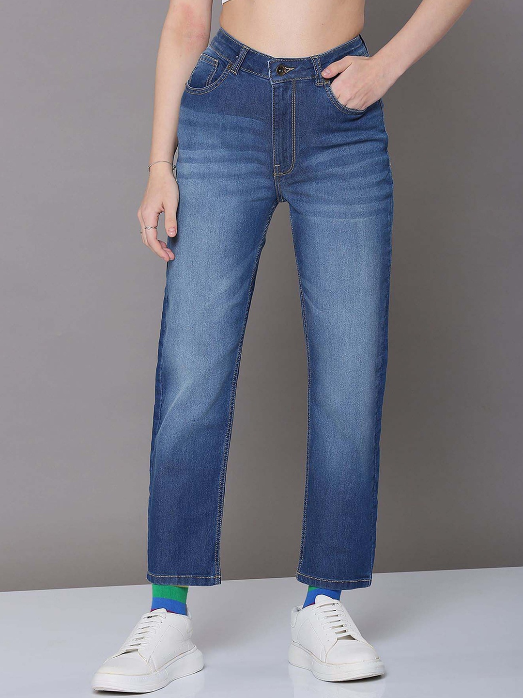 

Flying Machine Women High Rise Clean Look Light Fade Whiskers Slim Fit Cropped Jeans, Blue