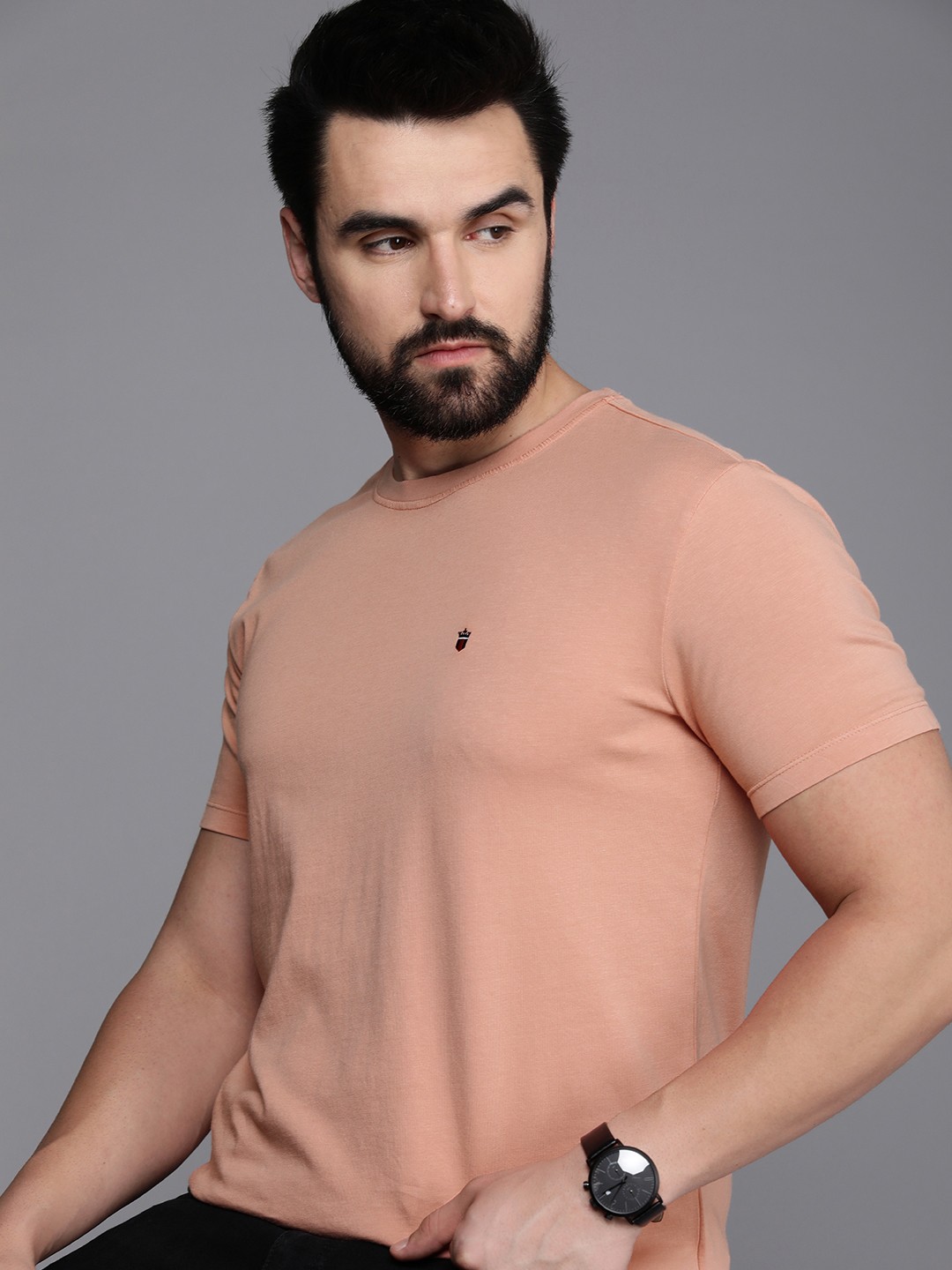 

Louis Philippe Jeans Pure Cotton Slim Fit T-shirt, Peach