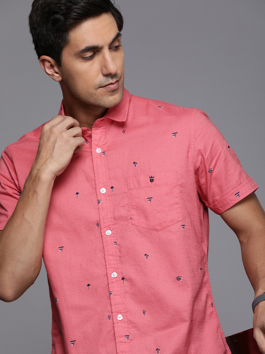 

Louis Philippe Jeans Slim Fit Conversational Printed Pure Cotton Casual Shirt, Coral