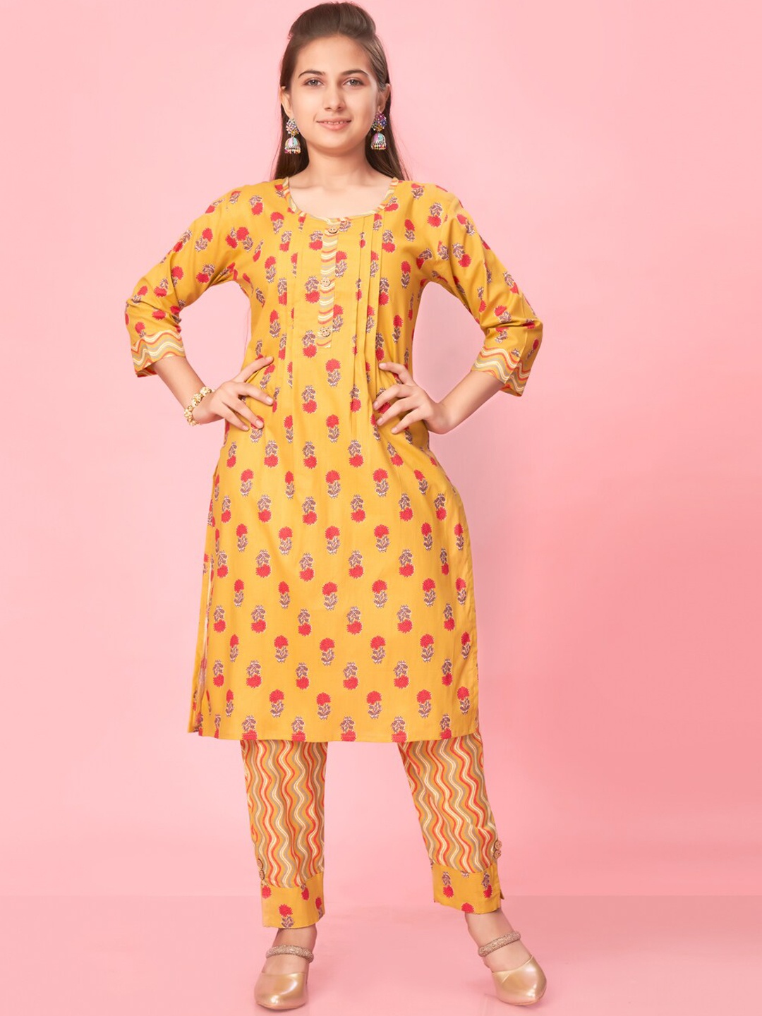

Aarika Girls Floral Printed Pleated Pure Cotton Kurta with Trousers, Mustard