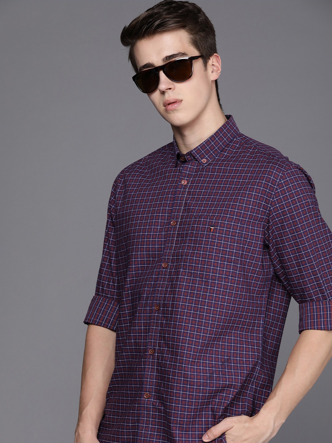 

Louis Philippe Sport Slim Fit Checked Pure Cotton Casual Shirt, Navy blue