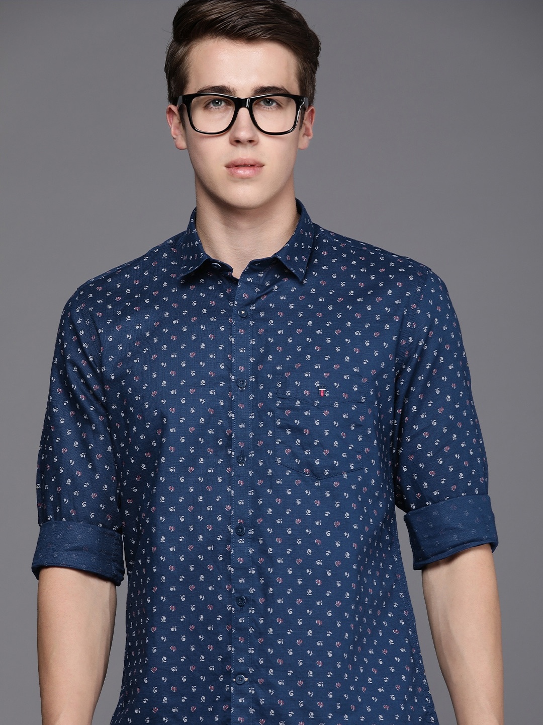 

Louis Philippe Sport Cotton Hemp Slim Fit Floral Printed Casual Shirt, Navy blue