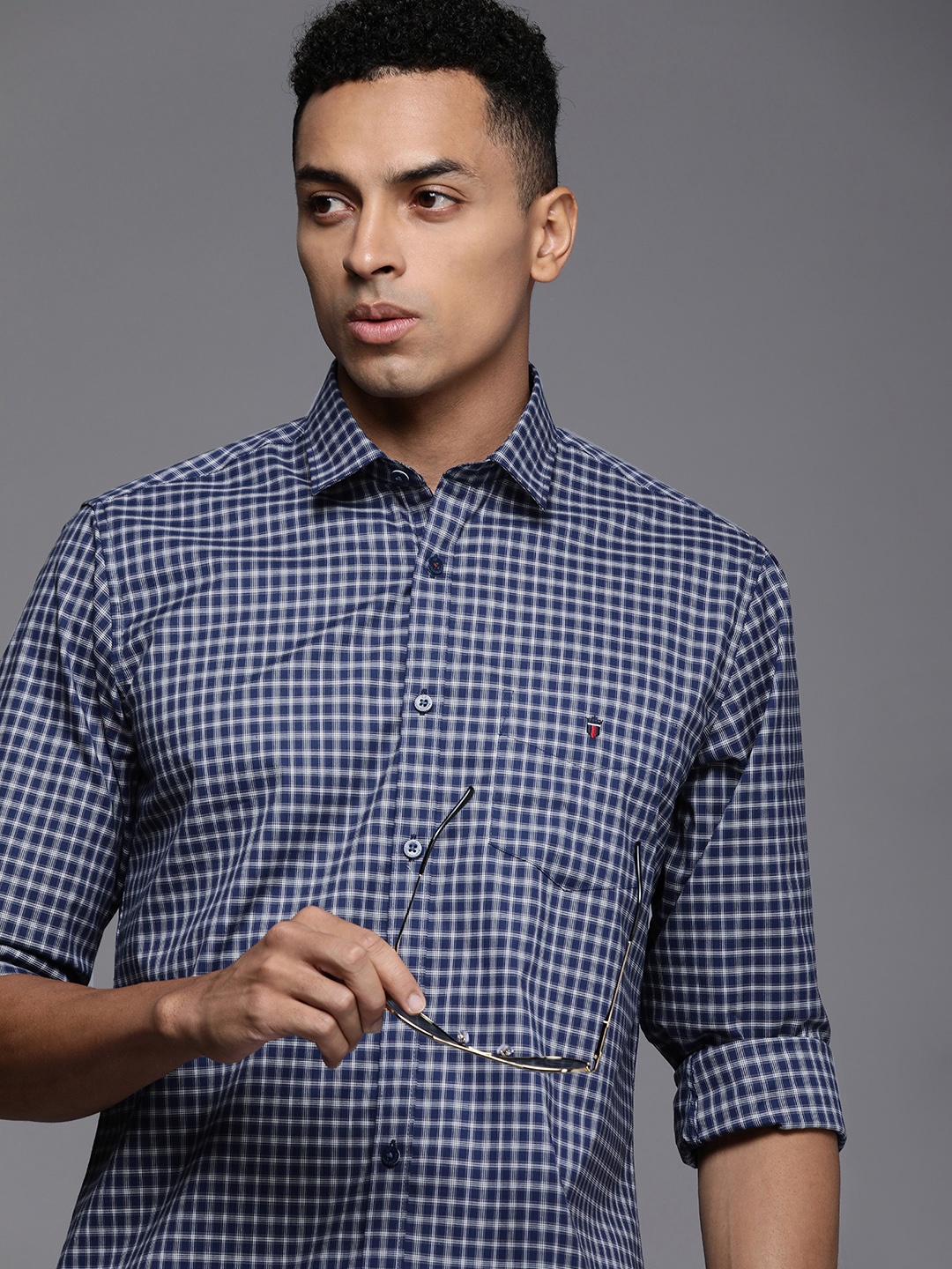 

Louis Philippe Sport Slim Fit Pure Cotton Checked Casual Shirt, Navy blue