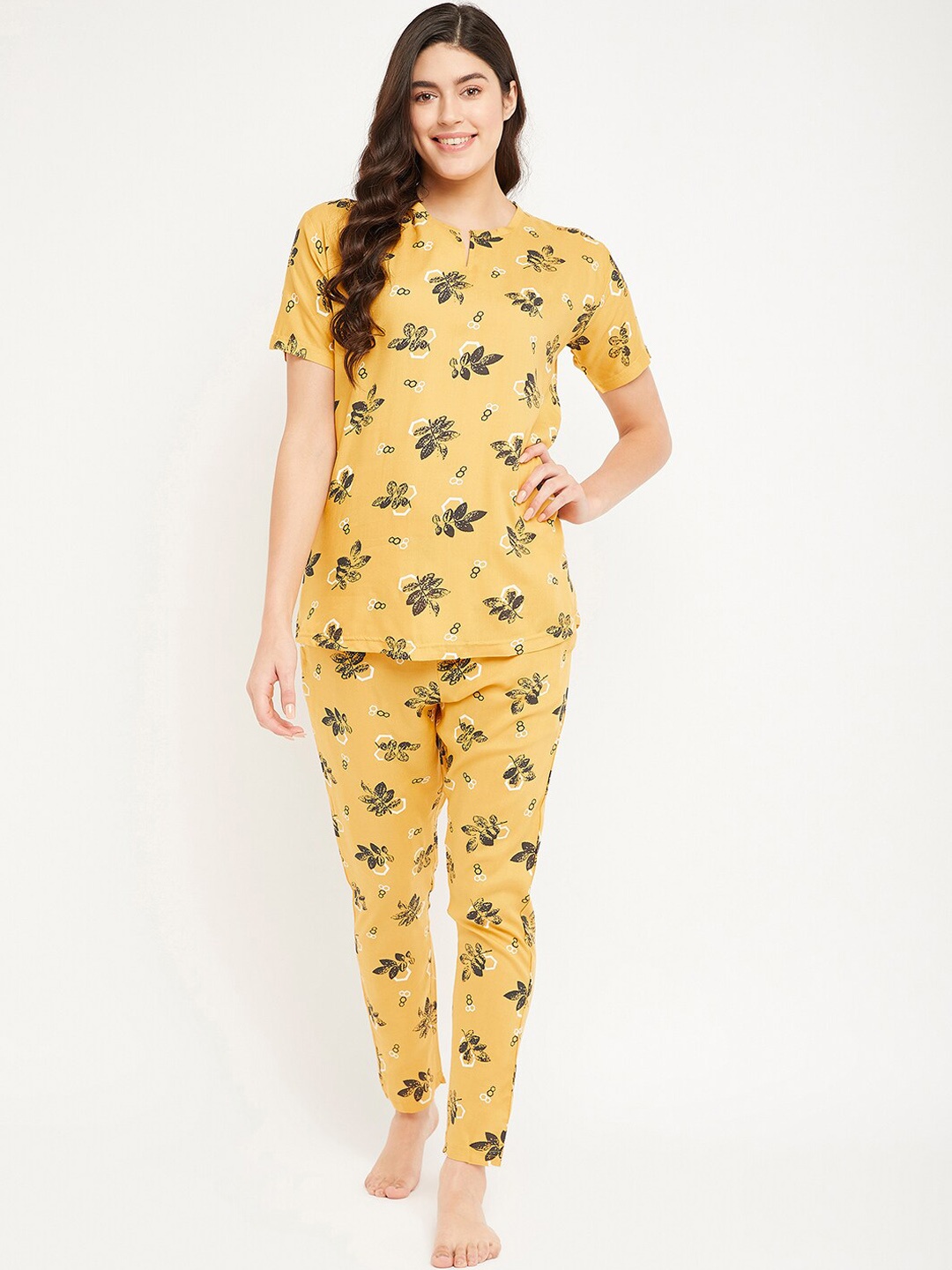 

FirstKrush Floral Printed Night Suit, Yellow