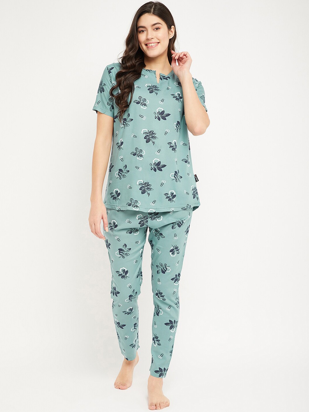 

FirstKrush Floral Printed Round Neck Night Suit, Green