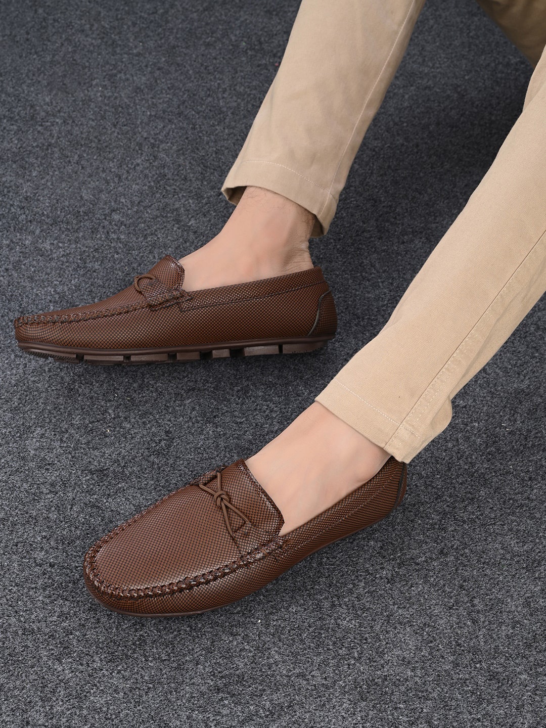 

Mactree Men Printed Penny Loafers, Brown