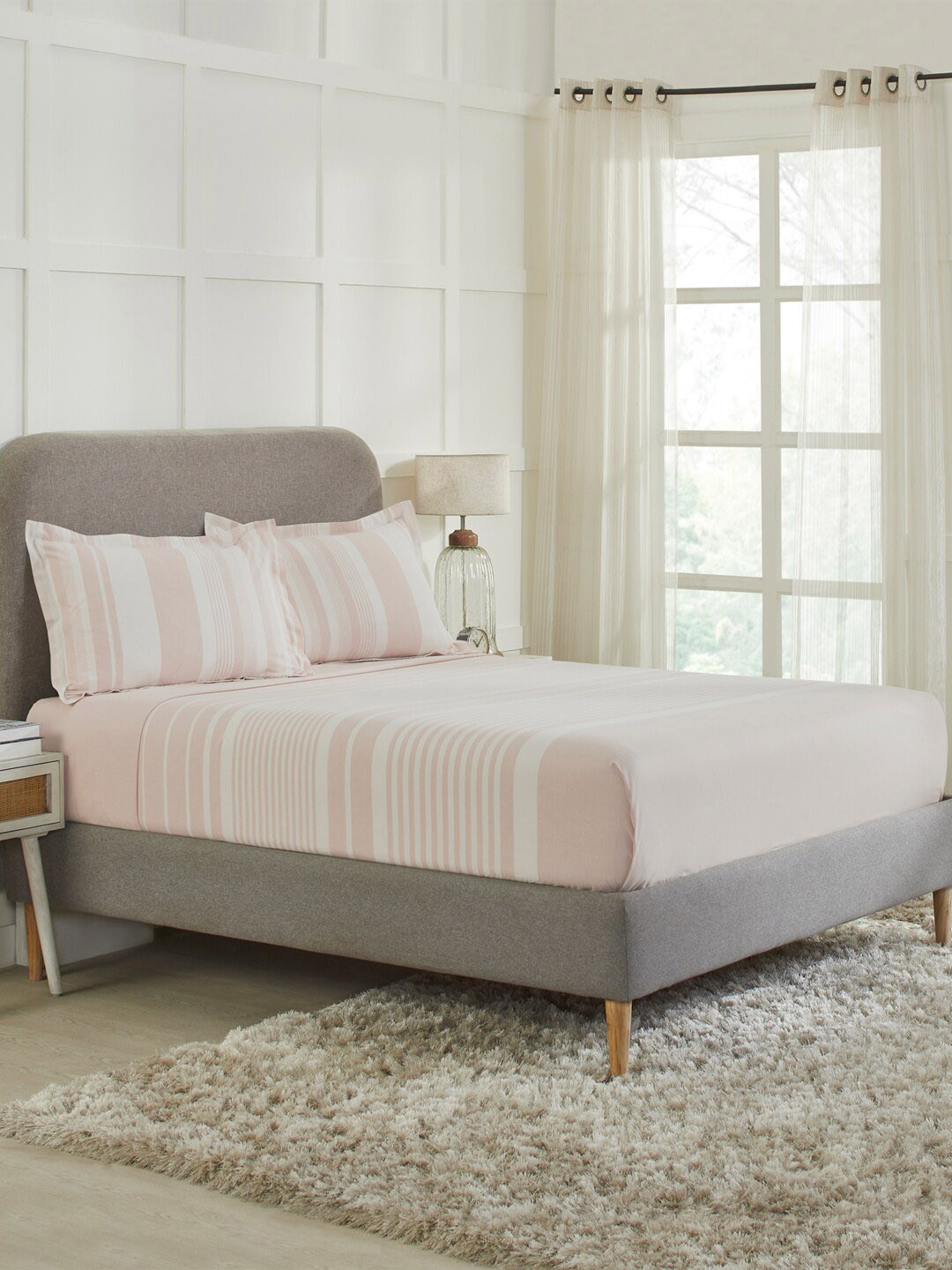

MYTRIDENT Home Essential Peach-Coloured Striped 130 TC King Bedsheet 2 Pillow Covers