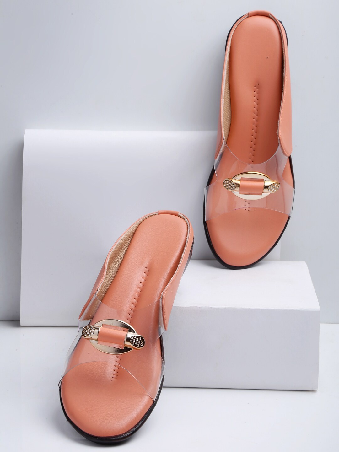 

DEAS Women Embellished Open Toe Flats, Peach