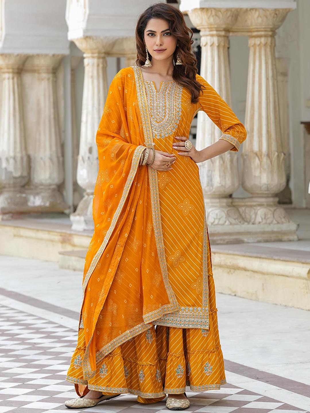 

SCAKHI Ethnic Motifs Printed Straight Kurta with Sharara & Dupatta, Orange