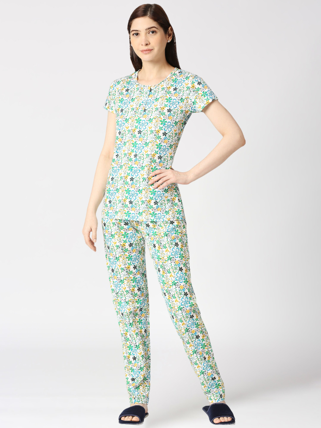 

zebu Floral Printed Pure Cotton Night Suit, White