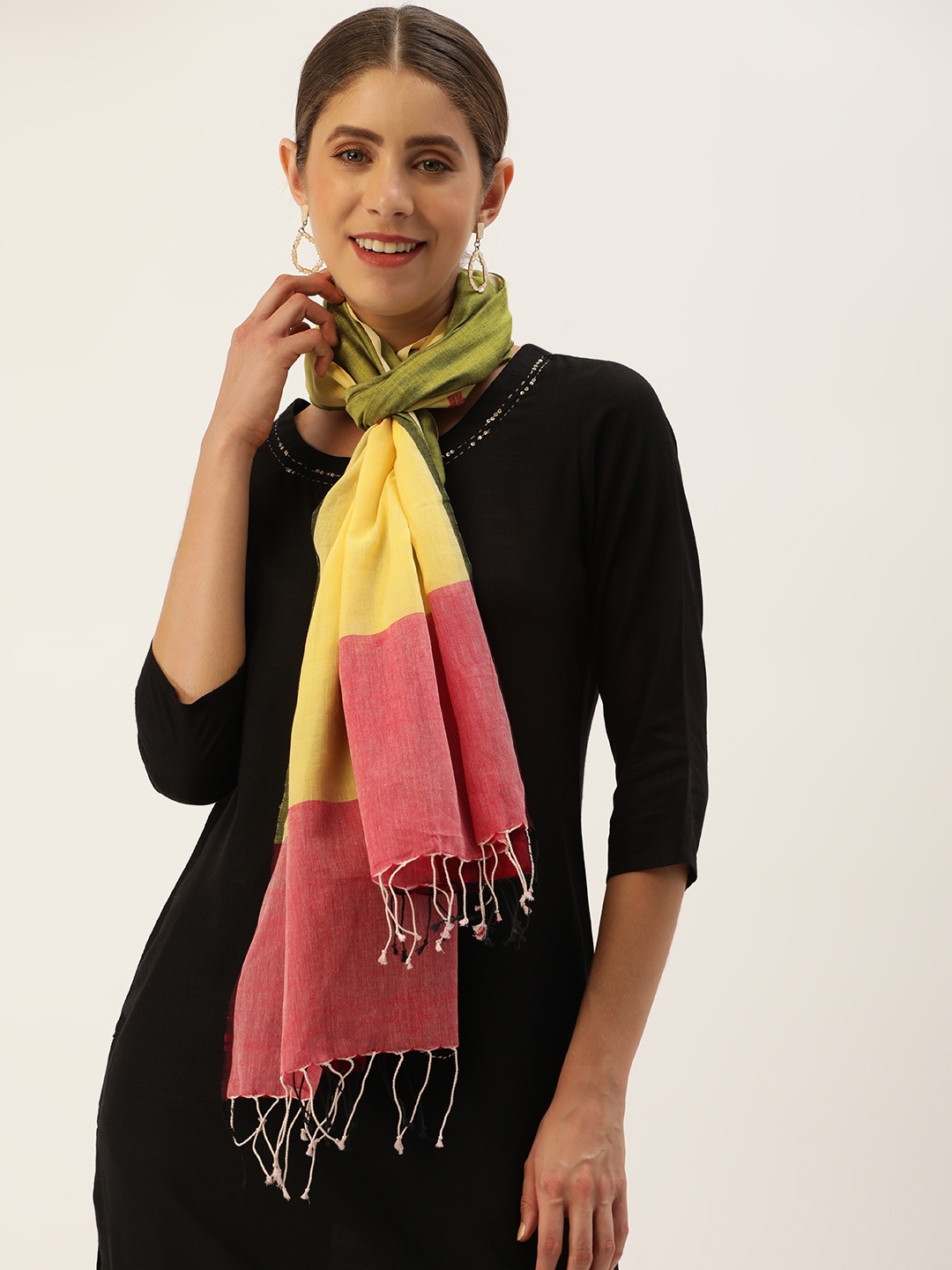 

ArtEastri Women Yellow & Green Colourblocked Stole